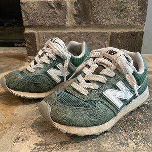 Kids Boys or Girls New Balance 574 Nori Green Sneakers Tennis Shoes Size 11.5